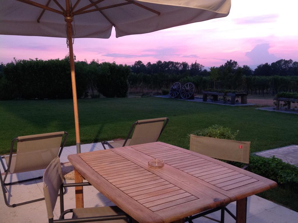 Massoni Bed And Breakfast Peschiera del Garda Exterior foto