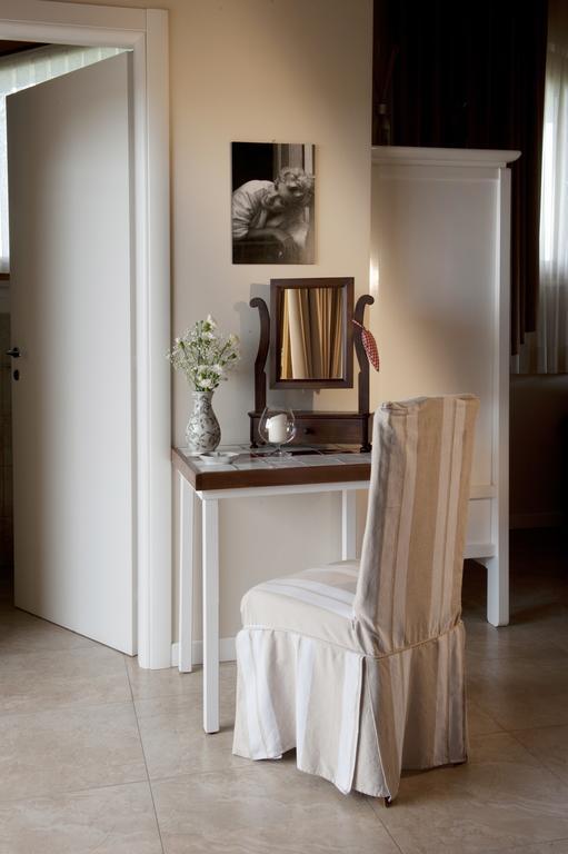Massoni Bed And Breakfast Peschiera del Garda Exterior foto